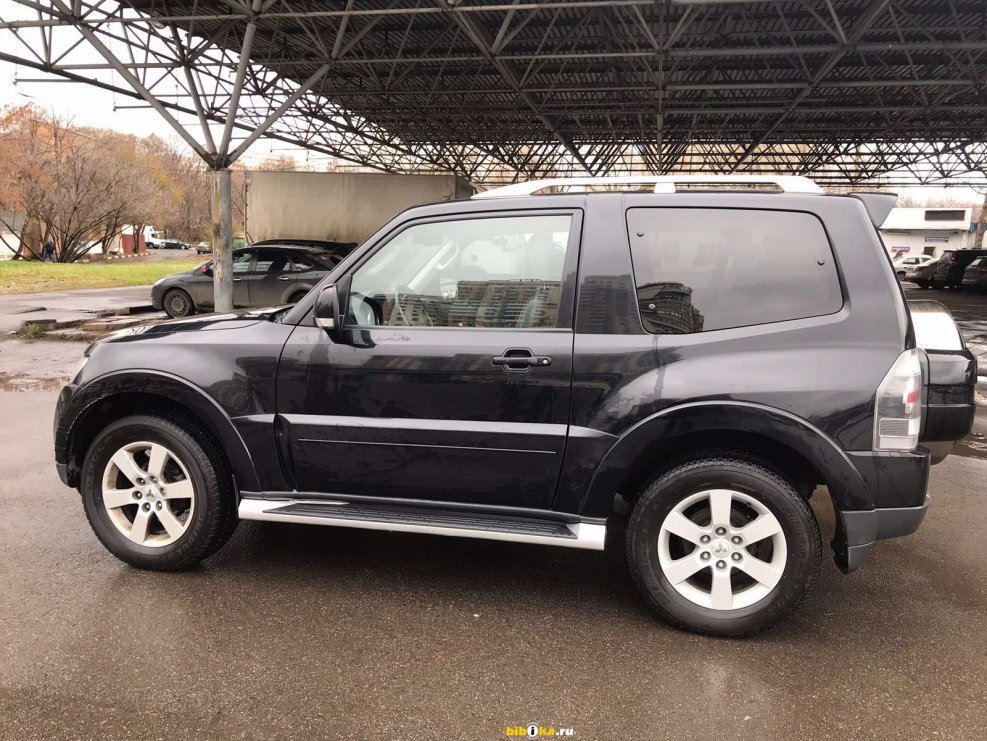 Mitsubishi Pajero 3 поколение 3 дверный