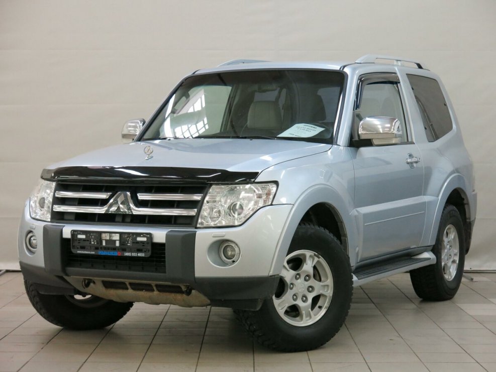Митсубиси Паджеро 2008
