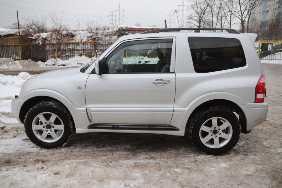 Митсубиси Pajero 3 дверный