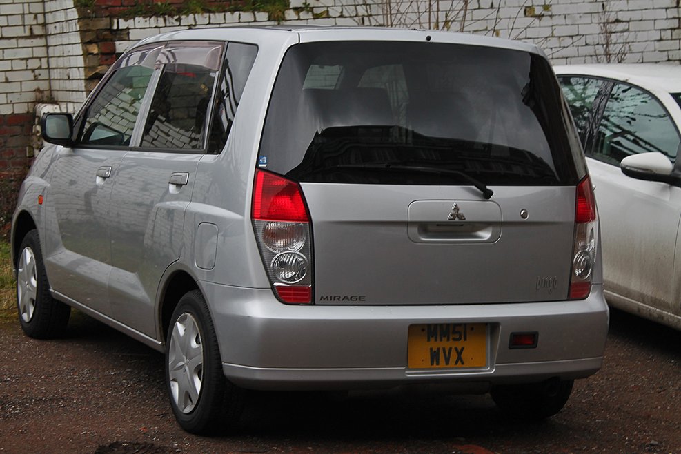 Mitsubishi Mirage Dingo