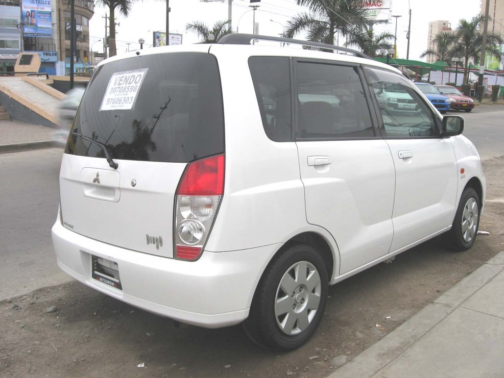 Mitsubishi Dingo 2011