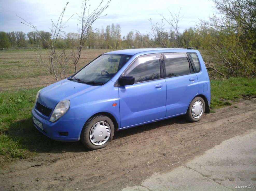 Mitsubishi Dingo 2011