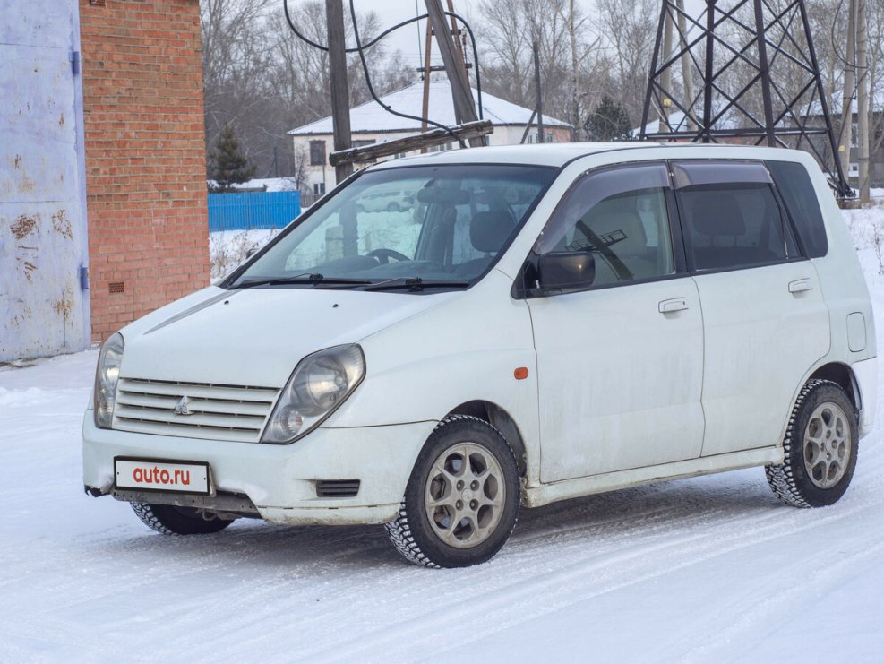 Митсубиси Динго 2000