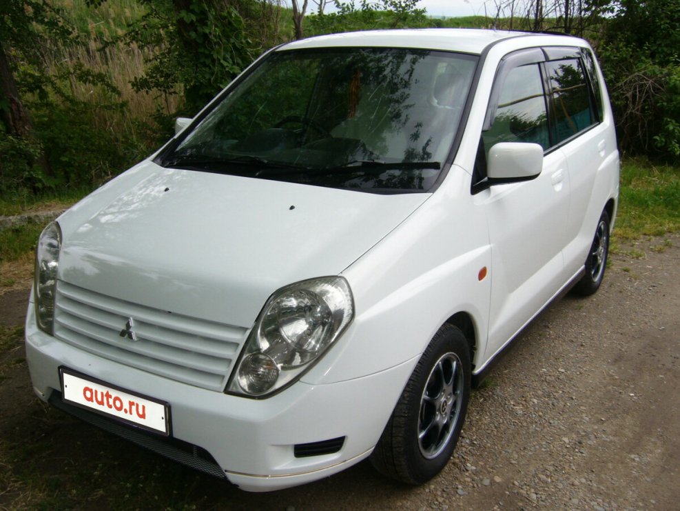 Мицубиси Динго 2001