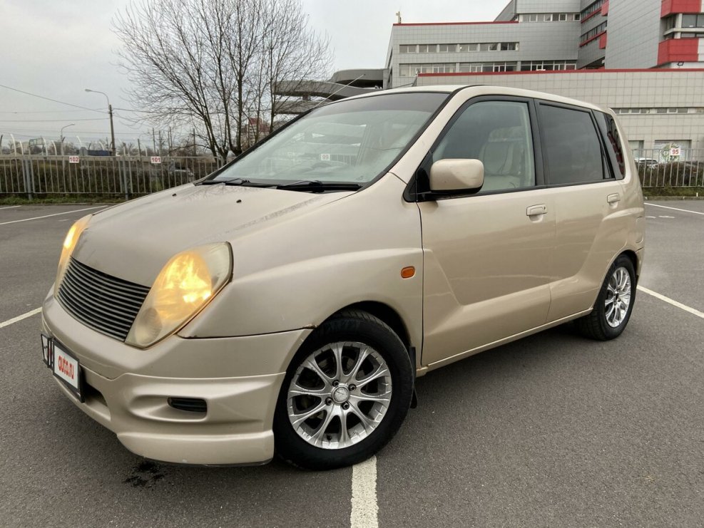 Mitsubishi Dingo 2001