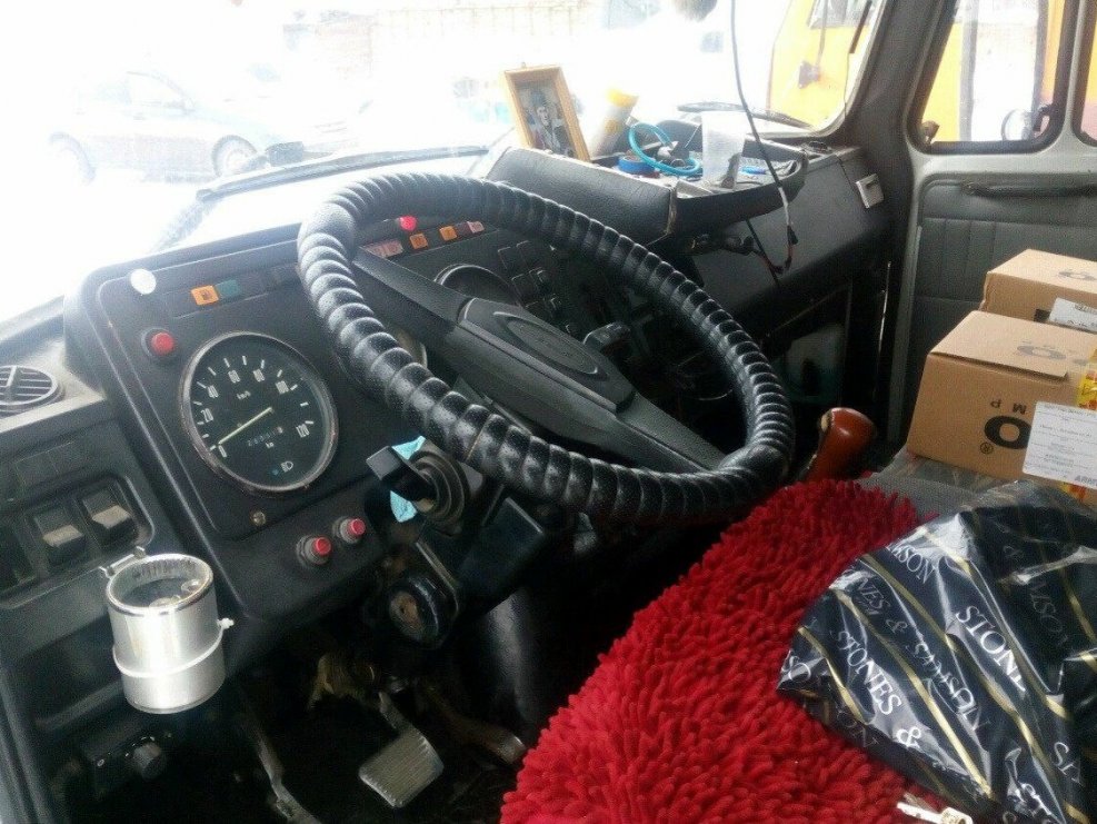 ЗИЛ 5301 бычок салон