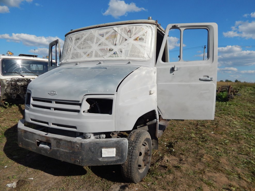 Полноприводный ЗИЛ 5301