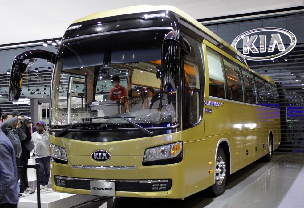 Kia Granbird 2015