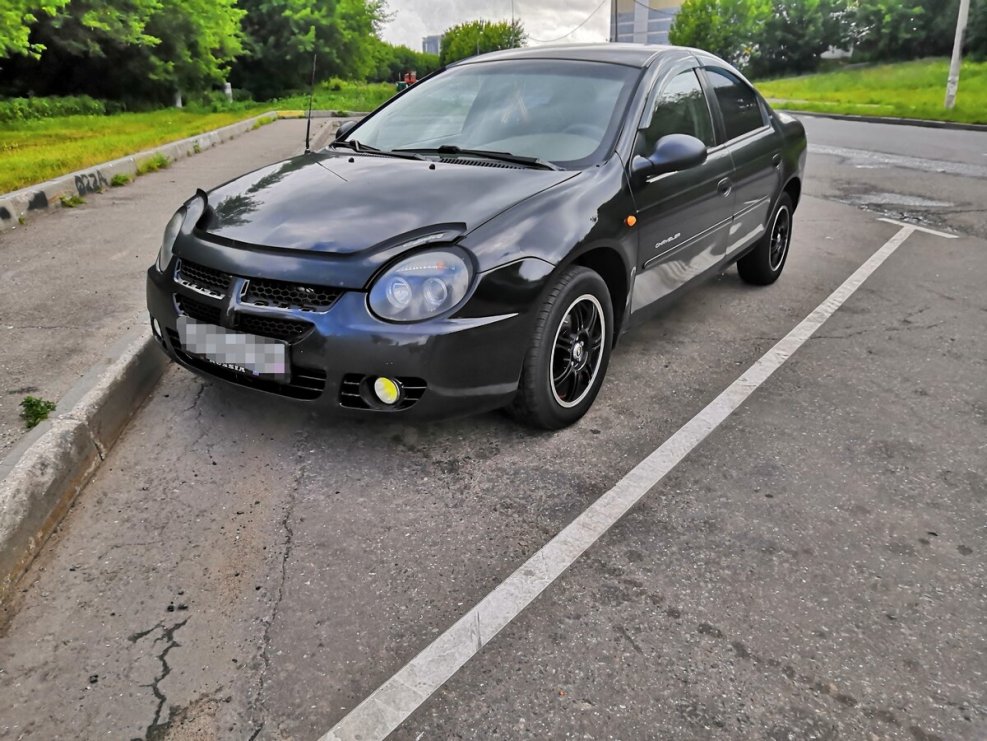 Chrysler Neon II 2