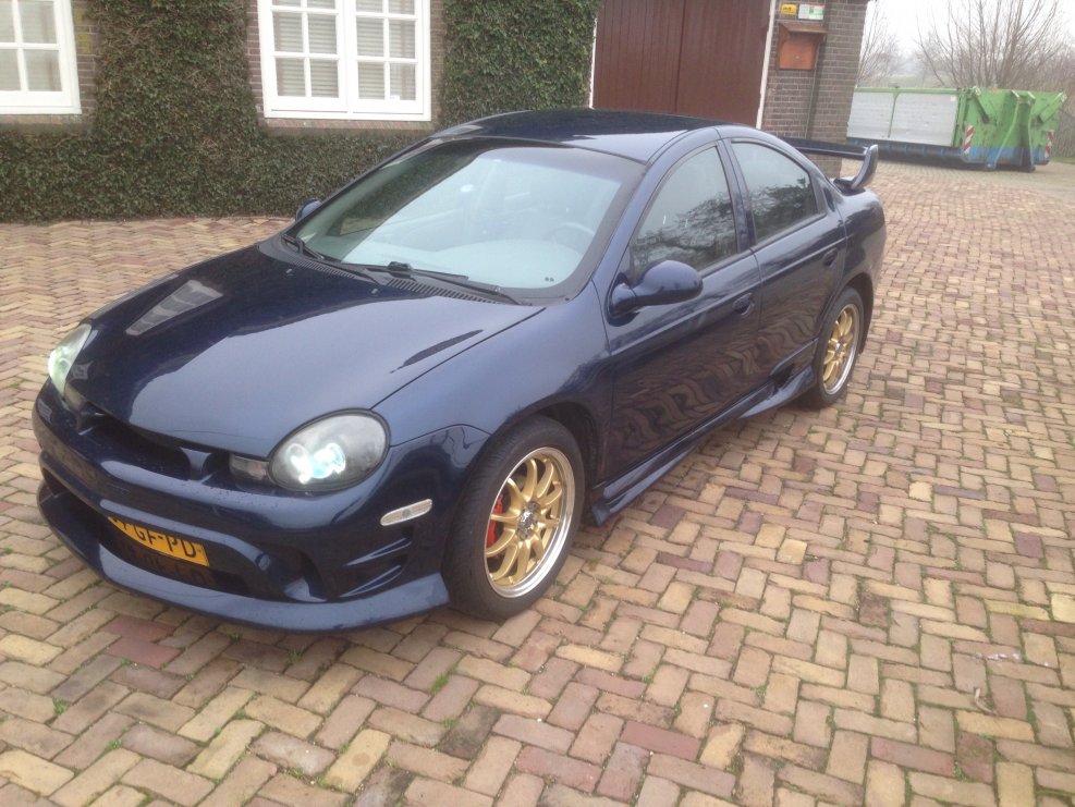 Chrysler Neon 2