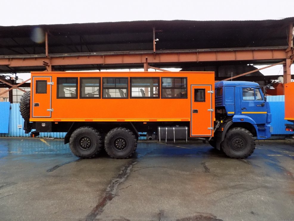 Вахтовый автобус КАМАЗ