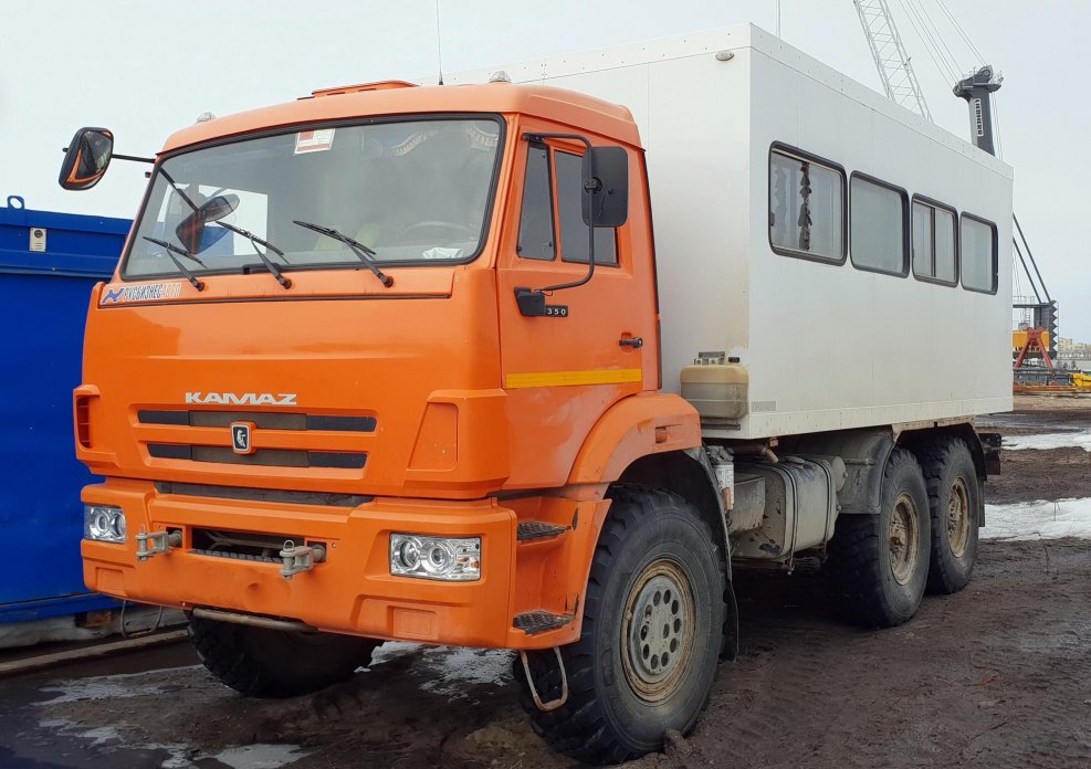 КАМАЗ 43118 вахтовка