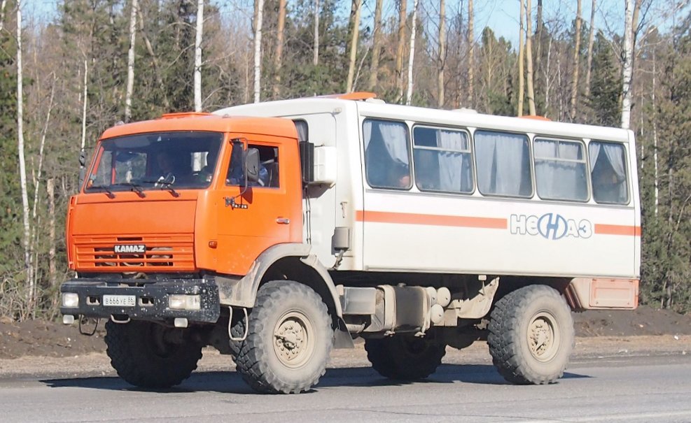 КАМАЗ 4326 вахтовка