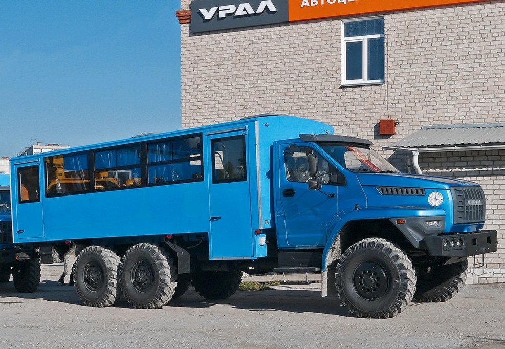 Урал вахтовка НЕФАЗ