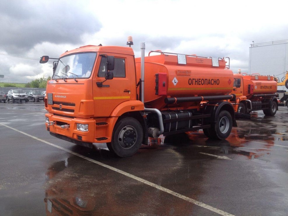 Автотопливозаправщик АТЗ-8,5 на шасси КАМАЗ-43253