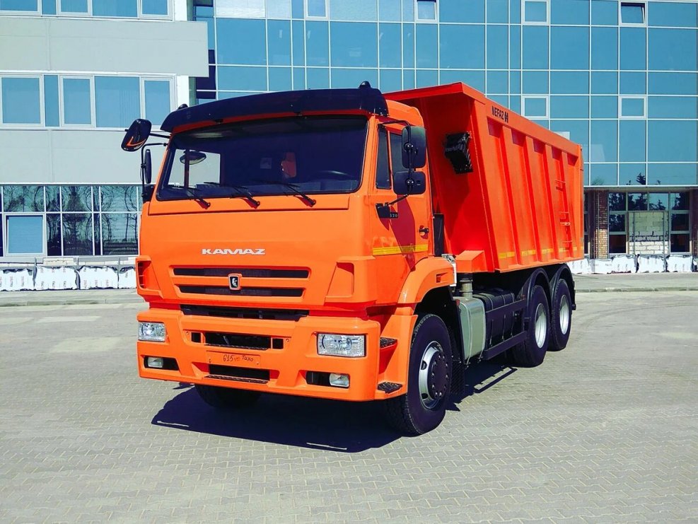 КАМАЗ 6520 самосвал 6х4