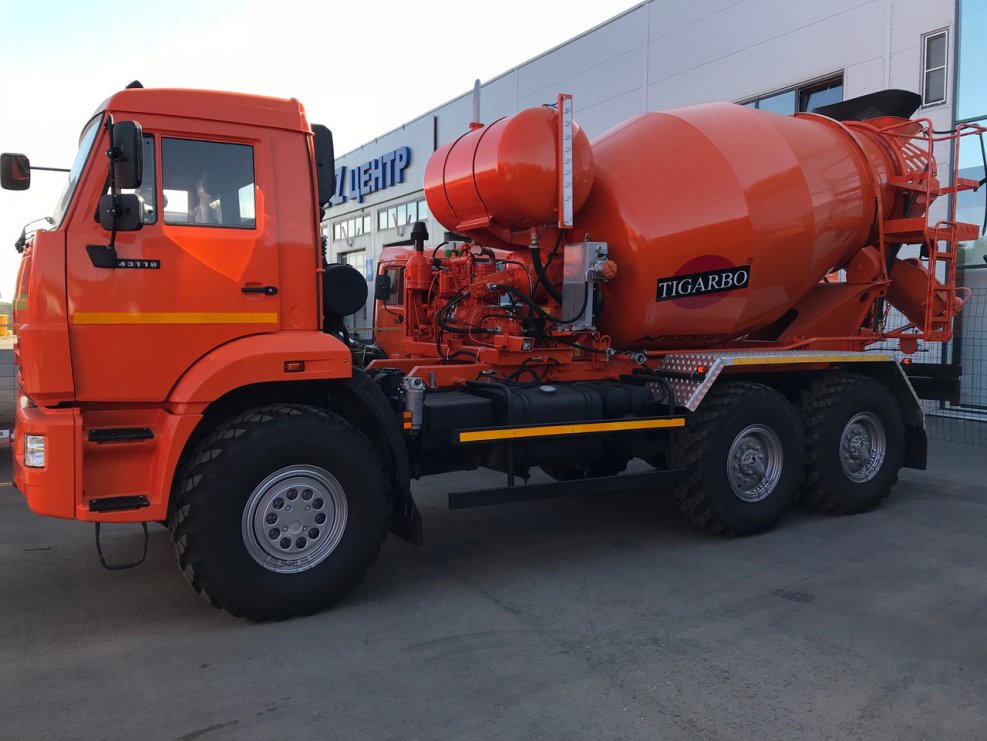 КАМАЗ 43118 бетоносмеситель