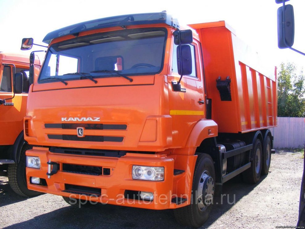 КАМАЗ 6520 самосвал