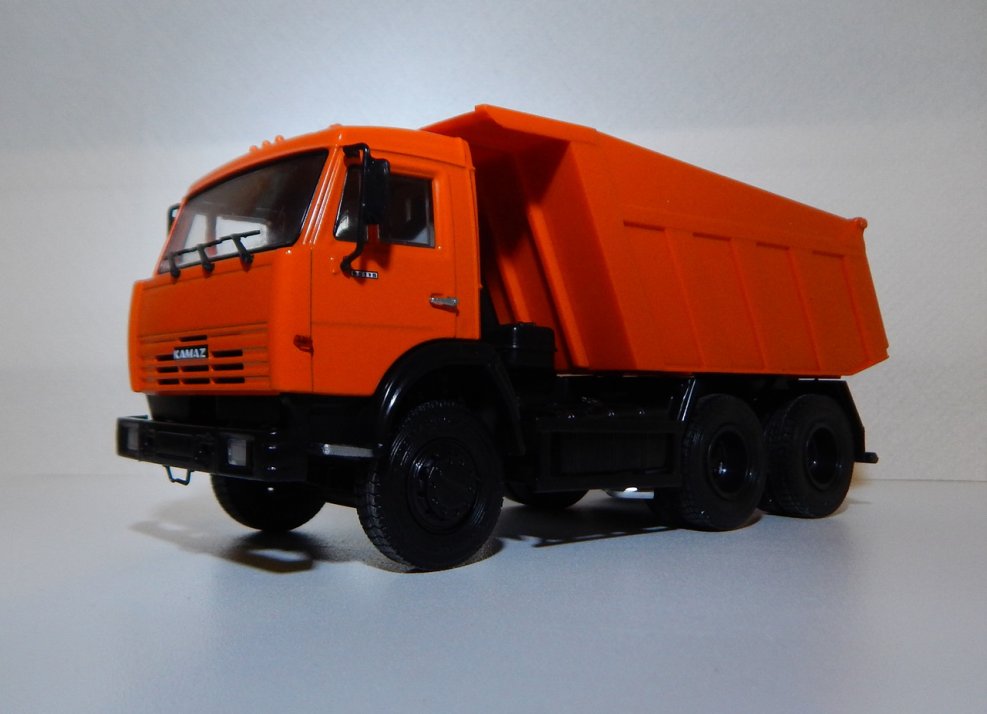КАМАЗ 65115 совок