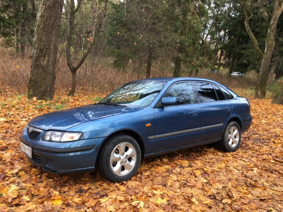 Mazda 626 v