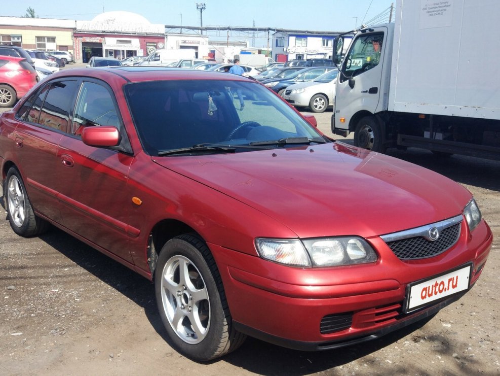 Mazda 626 v