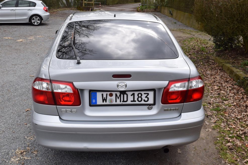 Mazda 626 хэтчбек 2002