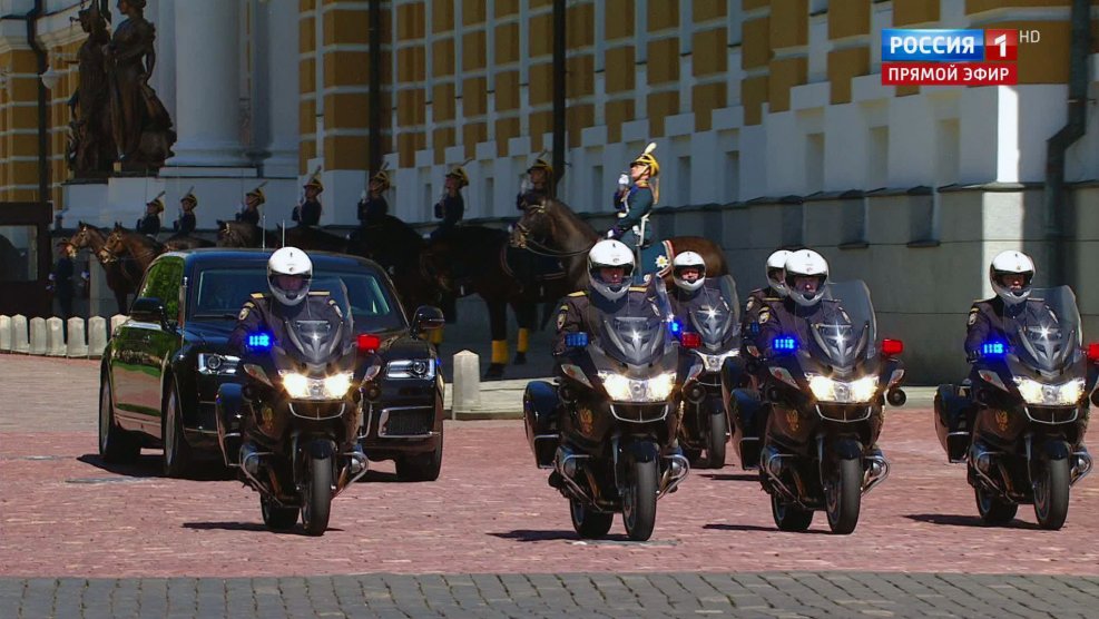 Кортеж Путина мотоциклы