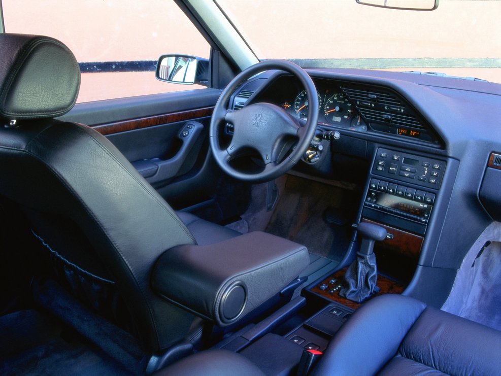 Peugeot 605 салон
