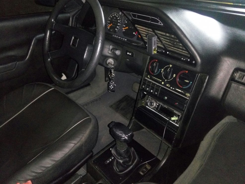 Peugeot 605 1991 салон