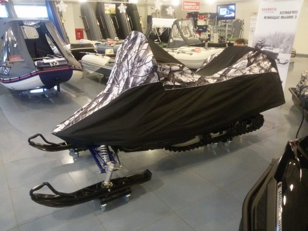 Снегоход Yamaha Venture 2t