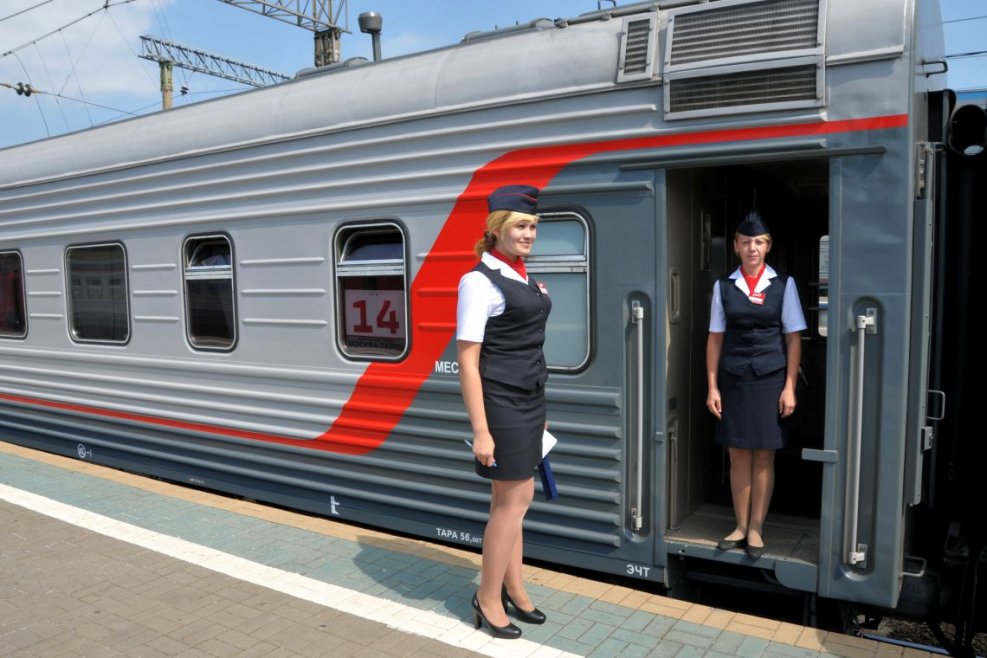 Красивые проводницы поездов