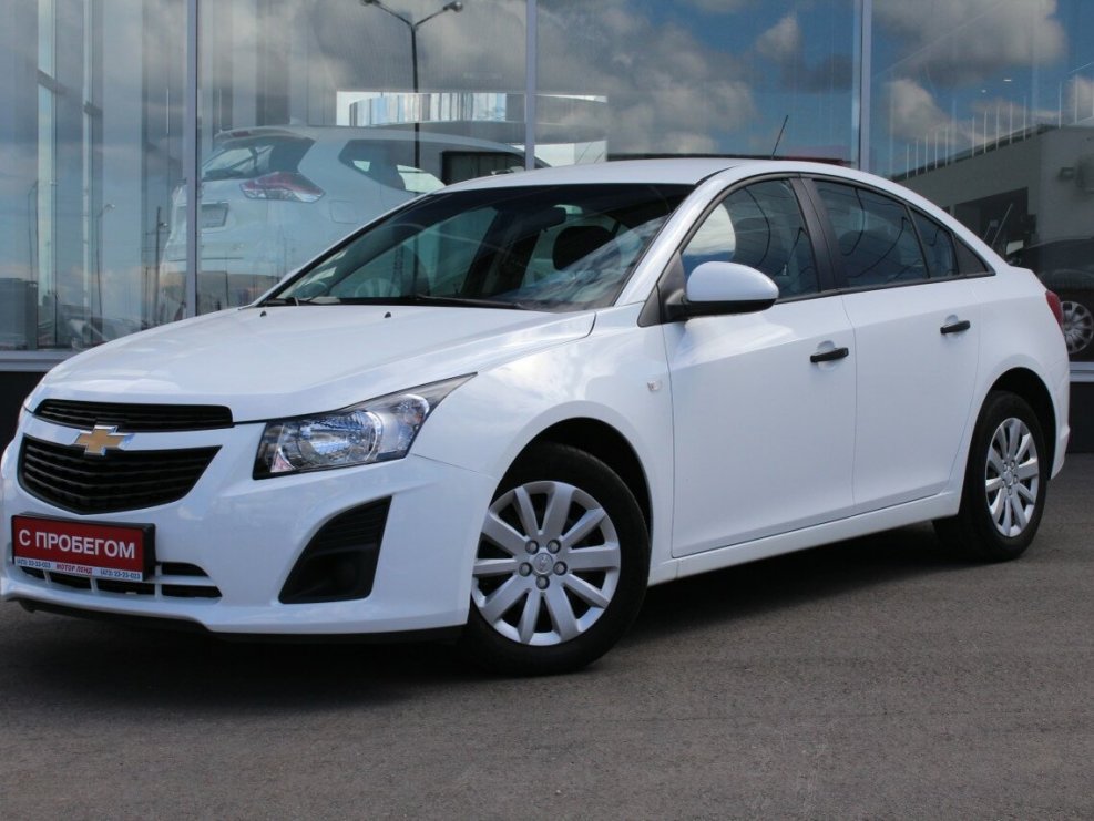 Chevrolet Cruze 2012 белый