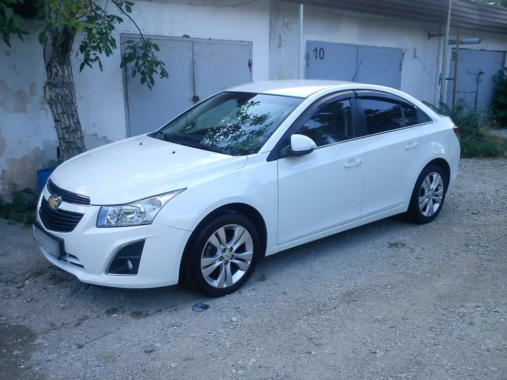 Chevrolet Cruze 2013 белый