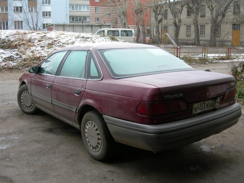 Ford Taurus 1992