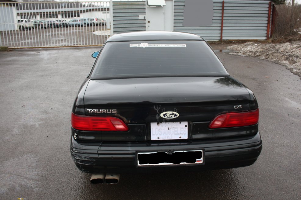 Ford Taurus Sho 1993