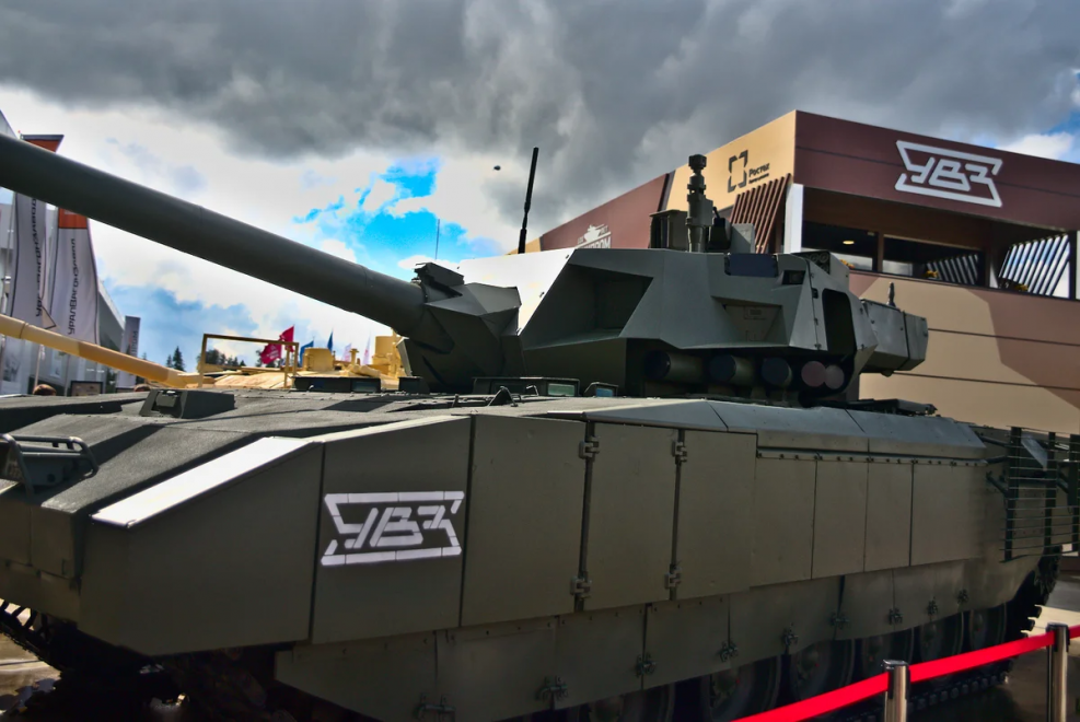 Российский танк т-14 "Армата"