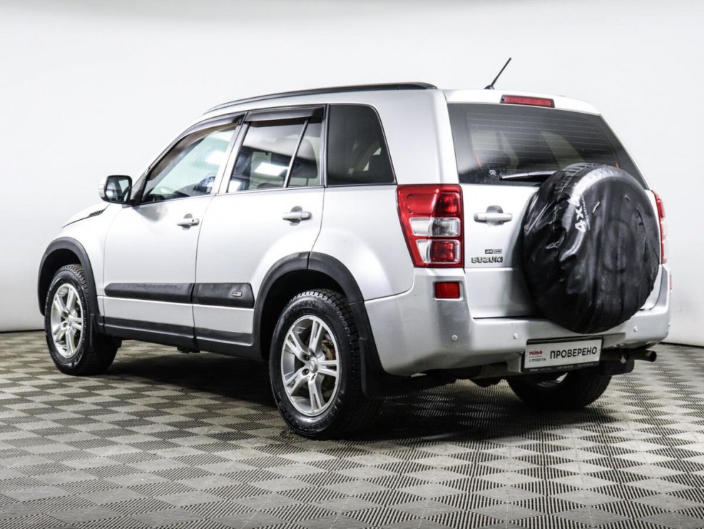 Suzuki Grand Vitara 2