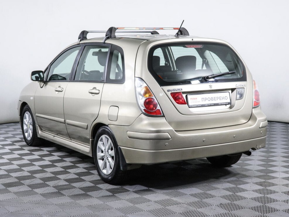 Suzuki Liana (Aerio)