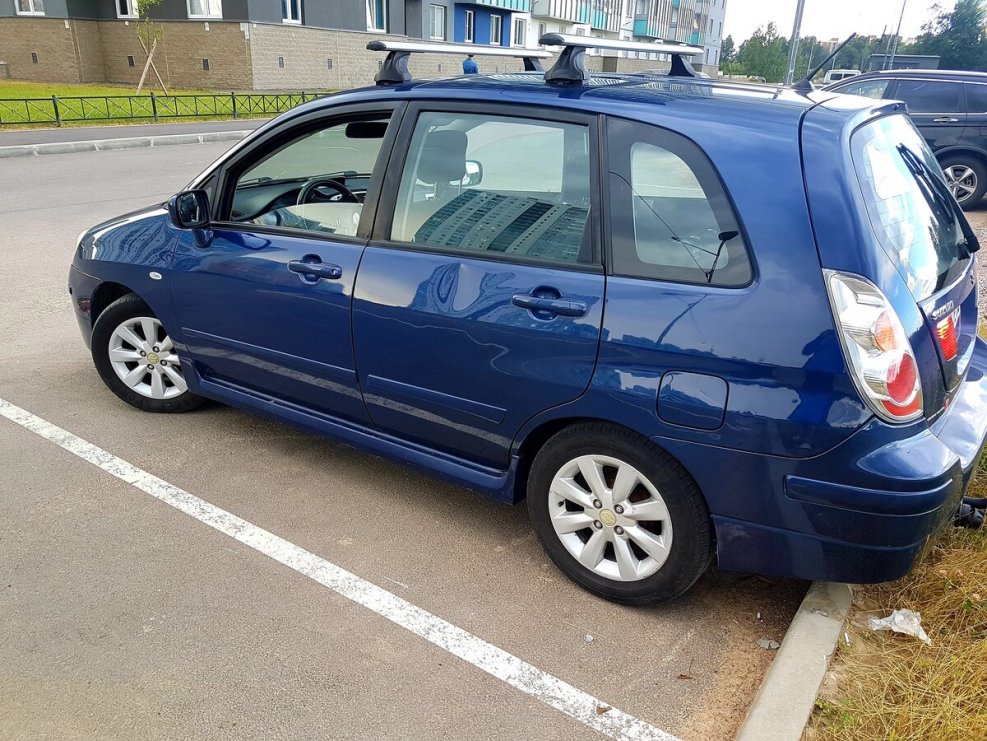 Suzuki Liana