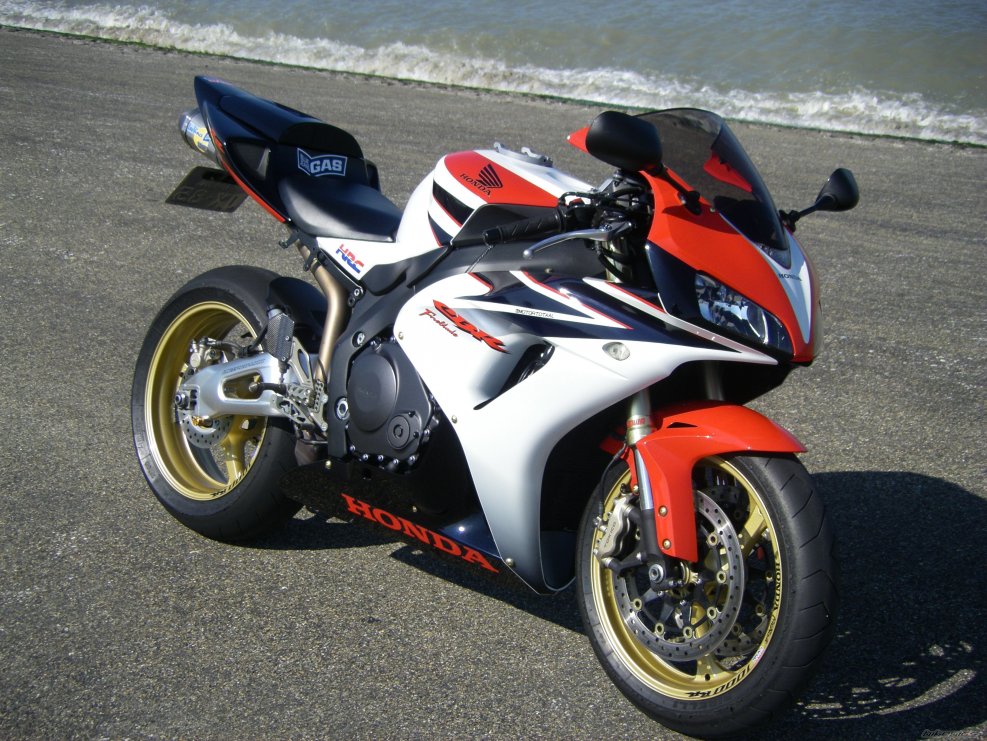 Honda 1000rr Fireblade 2006