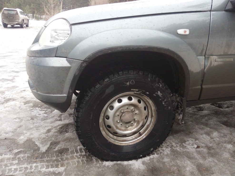 Колеса на Шевроле Нива r15 зимние