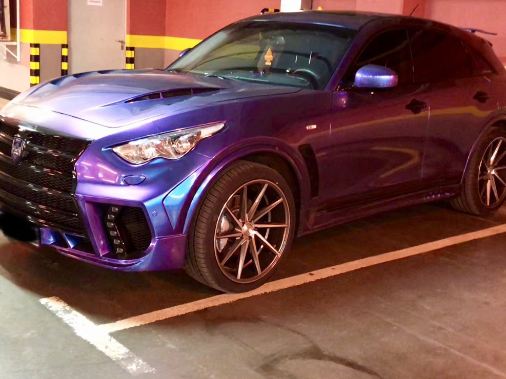 Тюнинговый Инфинити qx70