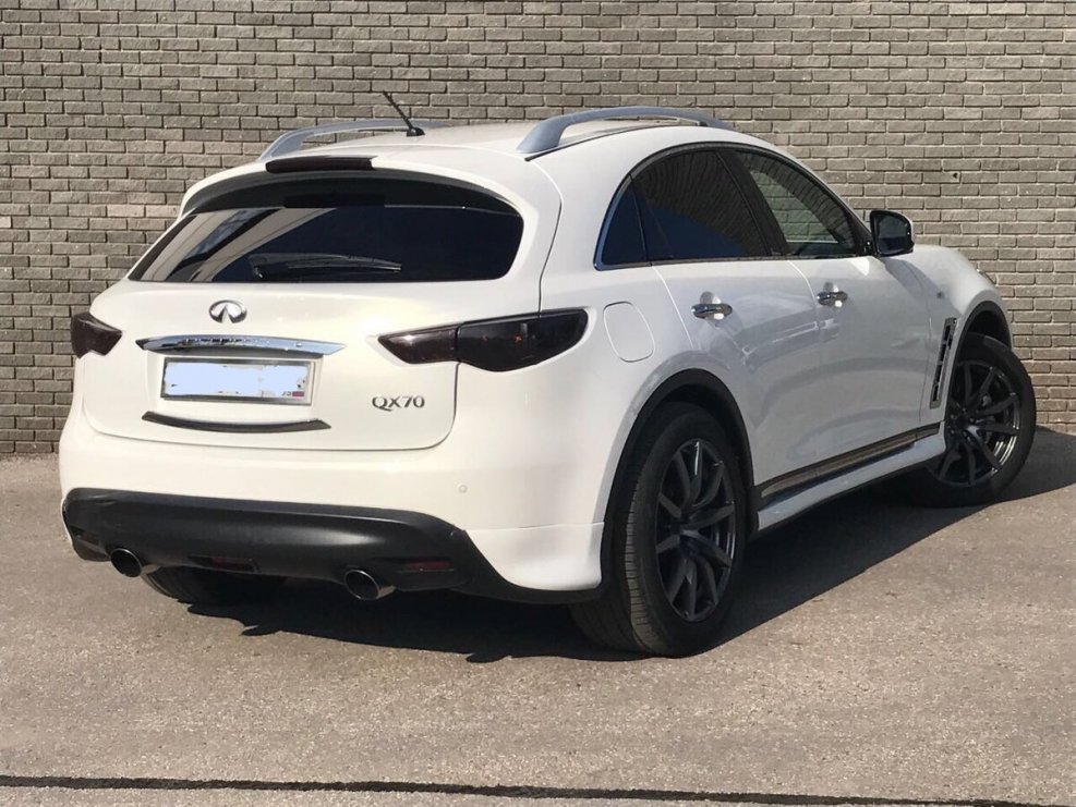 Infiniti qx70 белый