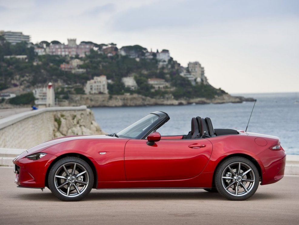 Mazda родстер MX-5