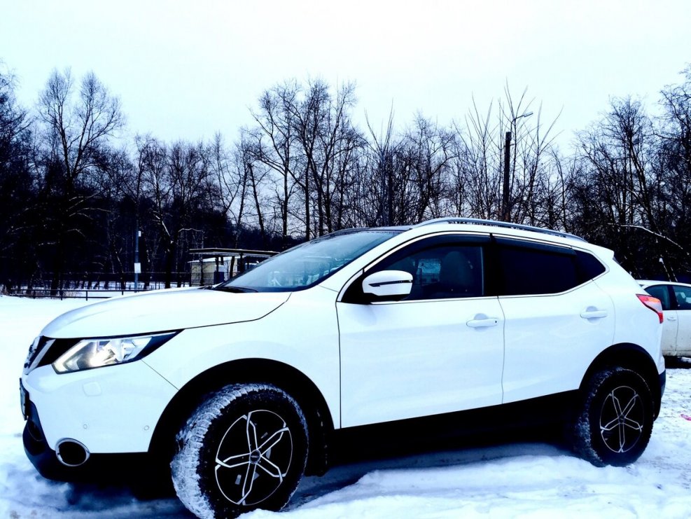 Nissan Кашкай белый с люком