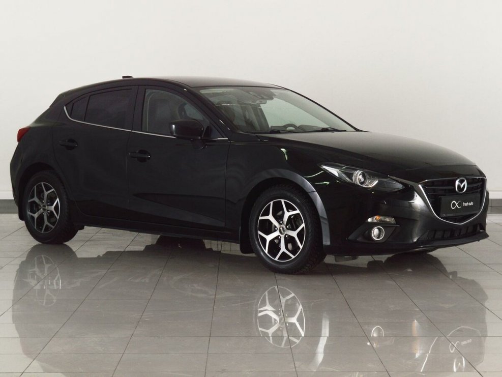 Mazda 3 хэтчбек черный 2015