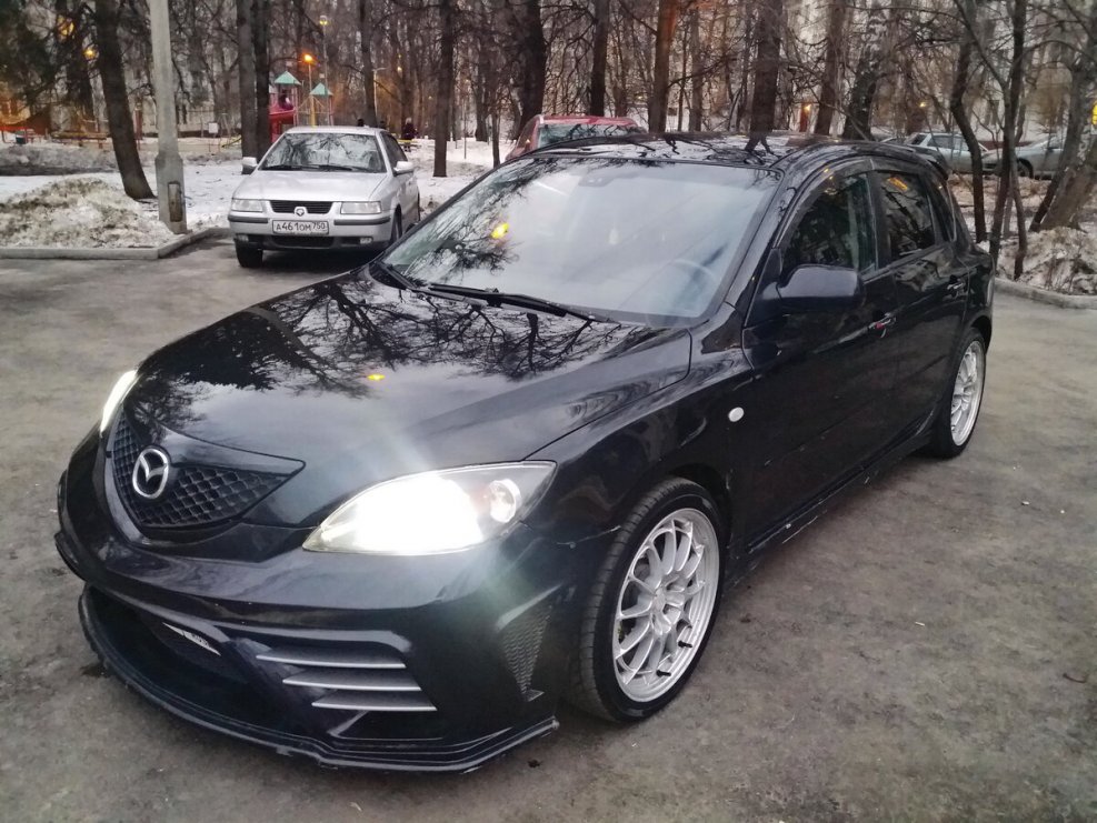 Мазда 3 хэтчбек 2008 черная