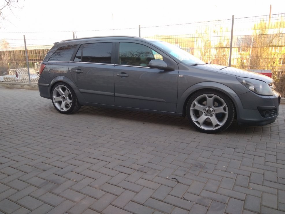 Opel Astra h универсал диски r17