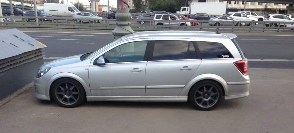 Astra h Caravan r17