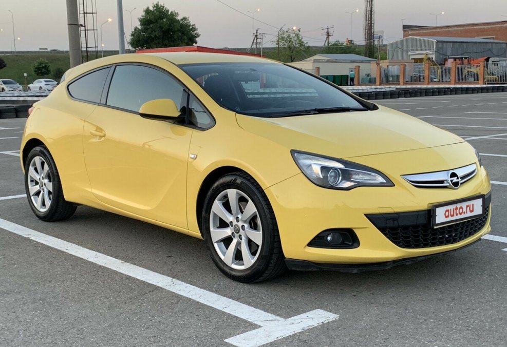 Opel Astra GTC 3-дверный